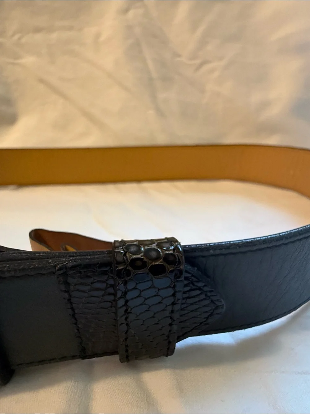 Valentino Garavani Green Leather Belt with Textured Buckle